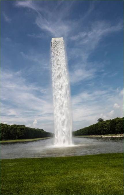 Et kunstigt vandfald i Versailles