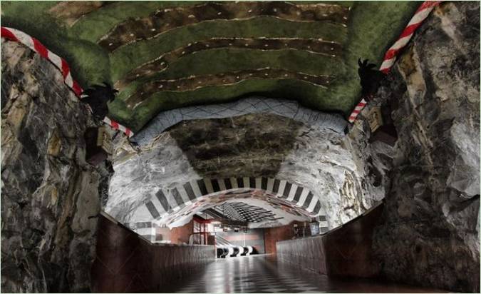 Stockholm's Kungströdgarden Station