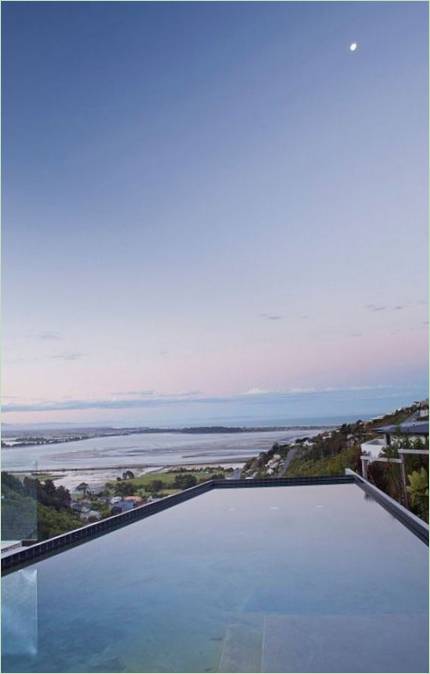 Redcliffs House New Zealand landsted med udsigt pool