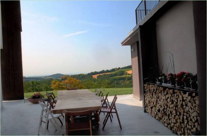Design af en privat villa Casa_M_SSM af den berømte Diego Bortolato i Monferrato, Italien
