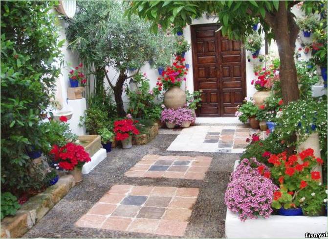 Dekoration i baghaven i Cordoba