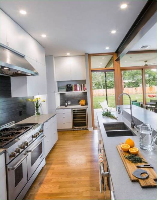 Barton Hills Residence byhusprojekt: moderne køkken