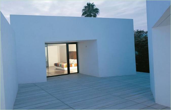 Et Picasso inspireret atelierhus af OAB architects
