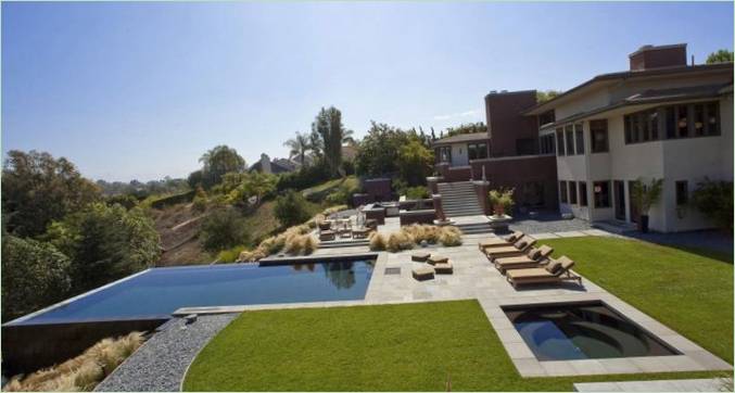 Moderne pool design i et landhus - Foto 15