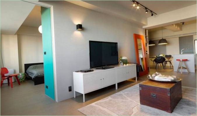 Kontrastfuldt design af en bylejlighed af Ganna Studio