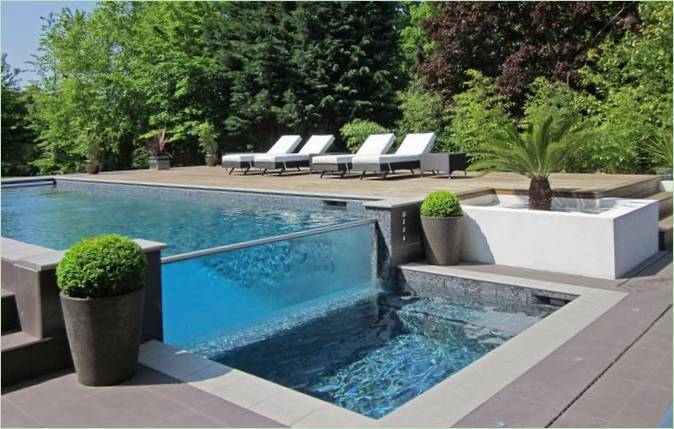 Moderne pooldesign i et landsted - Foto 37