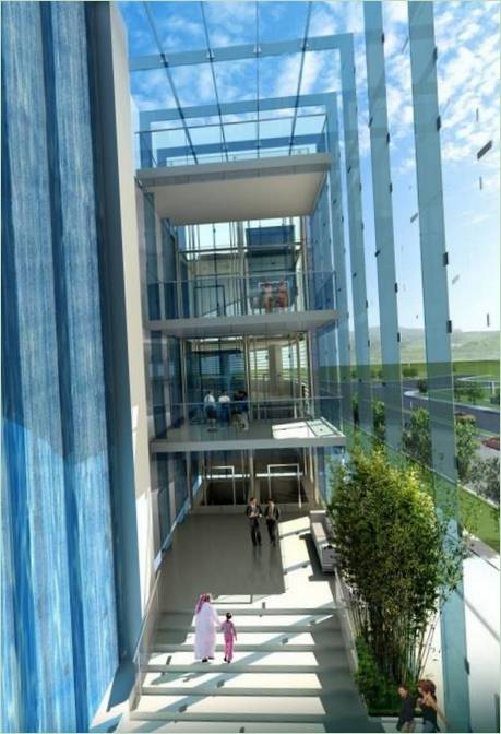 Kompleks med balkon-pool, panoramavinduer og alle bekvemmeligheder