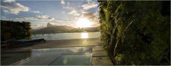 Swimmingpool i Urca-residensen i Brasilien