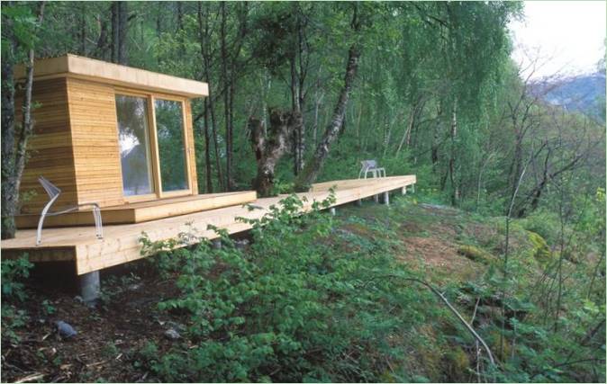 Hytte i skoven af Todd Saunders Design Studio i Norge