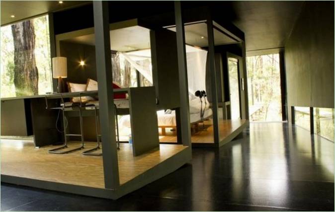 Bemærkelsesværdigt design af Red Hill lodge i skoven