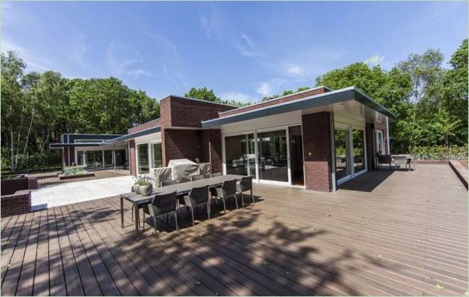 natur-omgivet-villa-i-klitterne