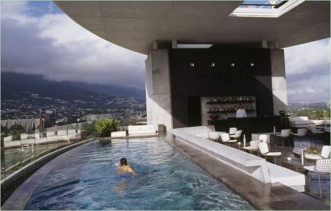 Habita Monterrey pool