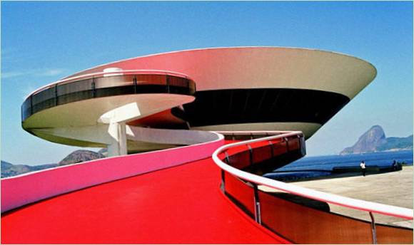 Art Contemporary Museum af Oscar Niemeyer