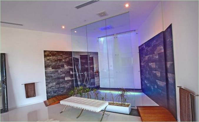 Moderne Hollywood Hills Residence Design