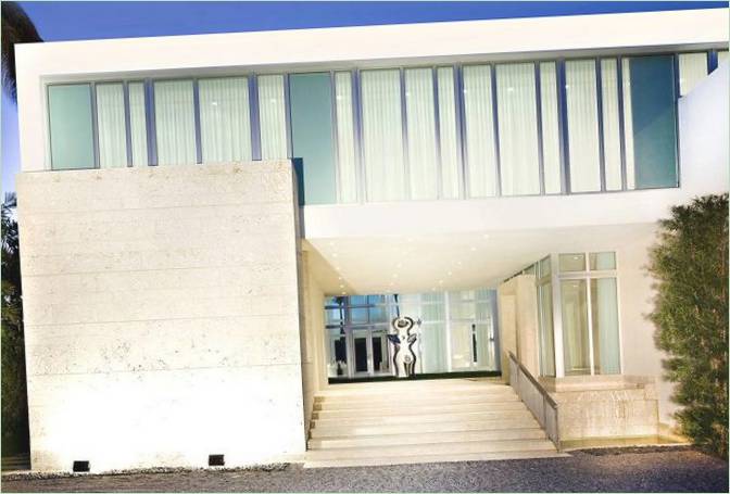Den snehvide North Bay Residence i Miami Beach