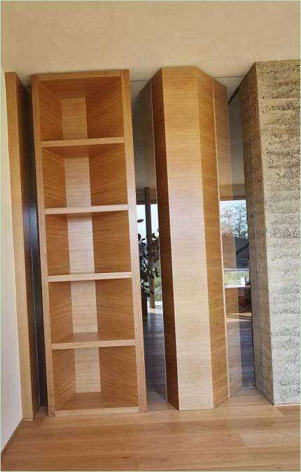 Interiør detaljer House Gulm: træ søjler
