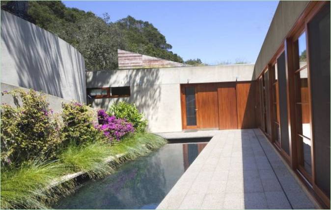 Residence Hillside design