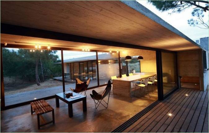 Design til en moderne bolig Carassale House af BAK Architects