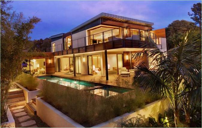 Butterfly Beach Luxury Home