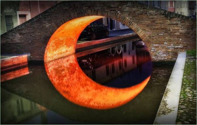 Lunar Bridge i Italien