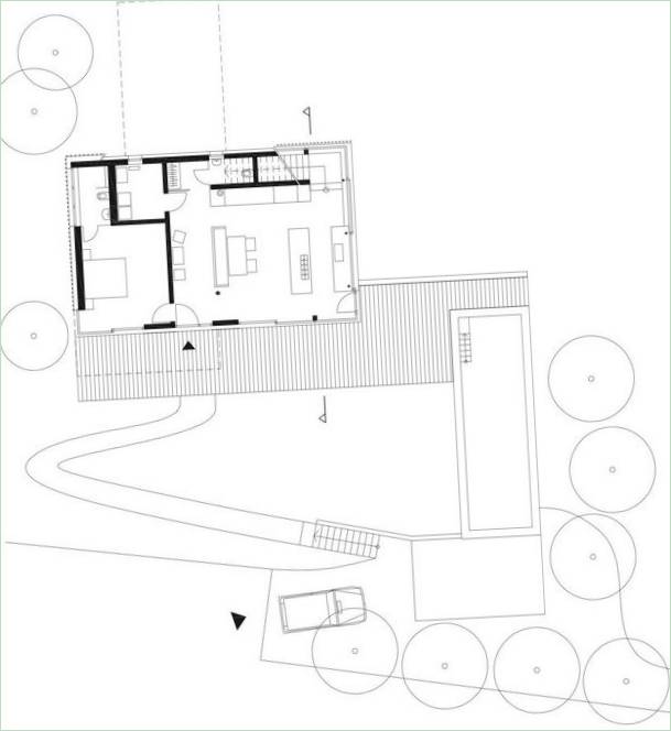 Hus med en glasfacade i Østrig: skitse af huset
