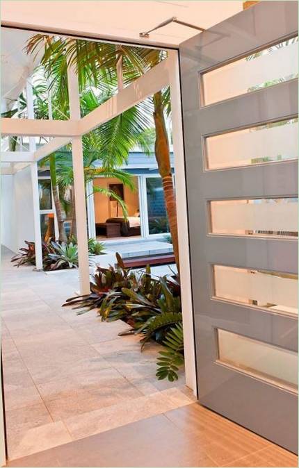 Terrasse i Coastal Oasis House