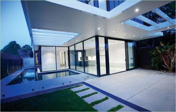 Usædvanligt moderne design af et privat hjem i en forstad til Melbourne, Australien
