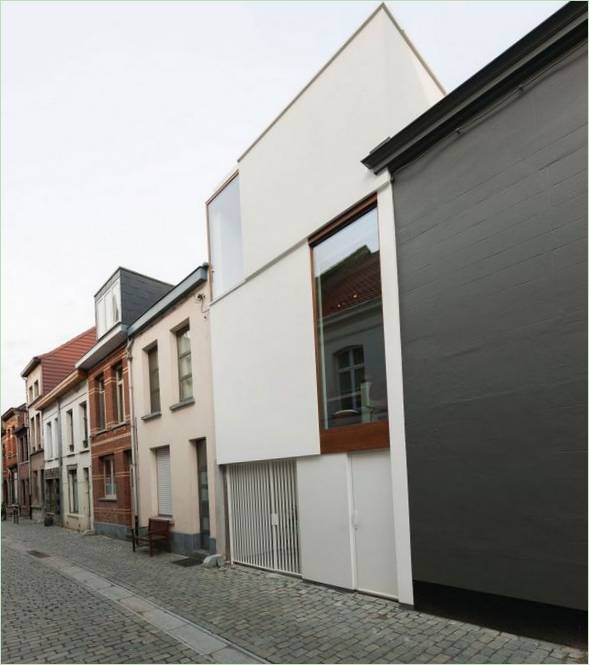 Interiøret i det moderne LKS-hus i Lire, Belgien