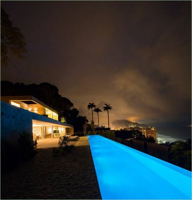 Penthouse om natten i Rio de Janeiro