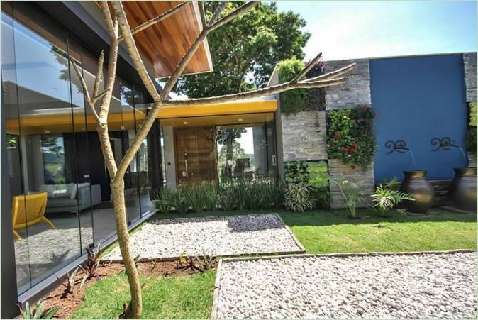 Den smukke have i en bolig i São Paulo