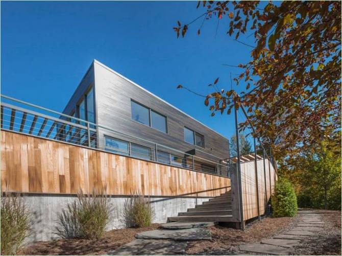 Projekt om et hus med swimmingpool: en bolig i stedet for en campingplads