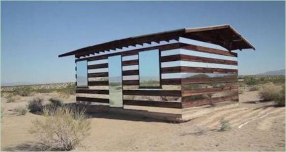 Lucid Stead Custom House i Joshua Tree National Park