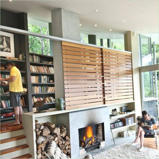 Interiør af Apple Bay House på en malerisk bakke