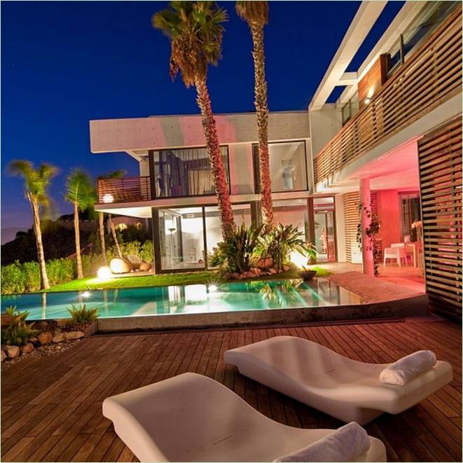 Moderne villa med 5 soveværelser