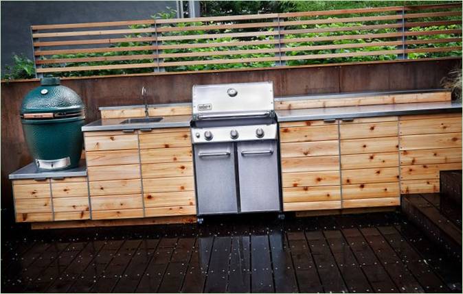 Foto af en stor grillterrasse
