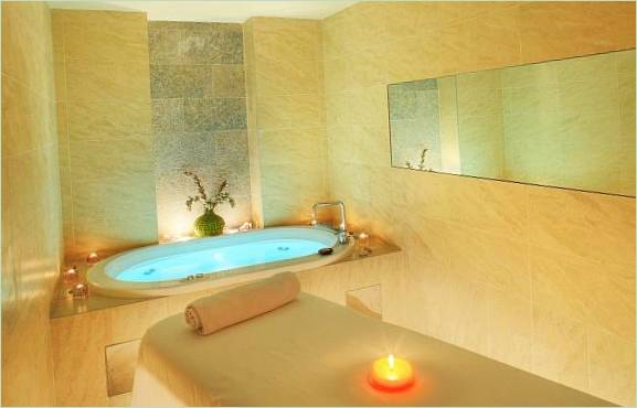 Massagebordet i en lille spa