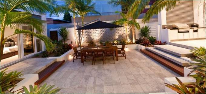 Terrasse på Coastal Oasis House