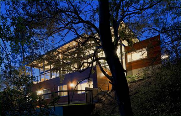 En moderne Broom Way Residence