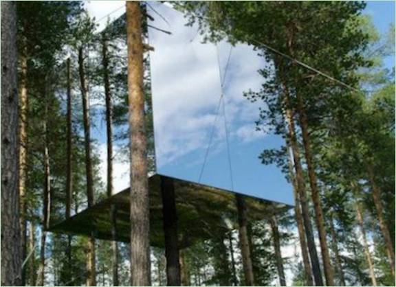 The Mirror Cube er et usædvanligt hus i Sverige