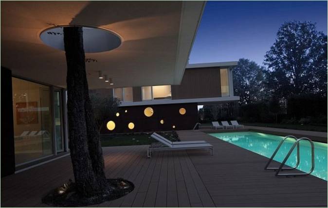 Swimmingpool ved villaen i Lodi, Italien