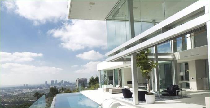 Swimmingpool i et privat ORIOLE WAY hus