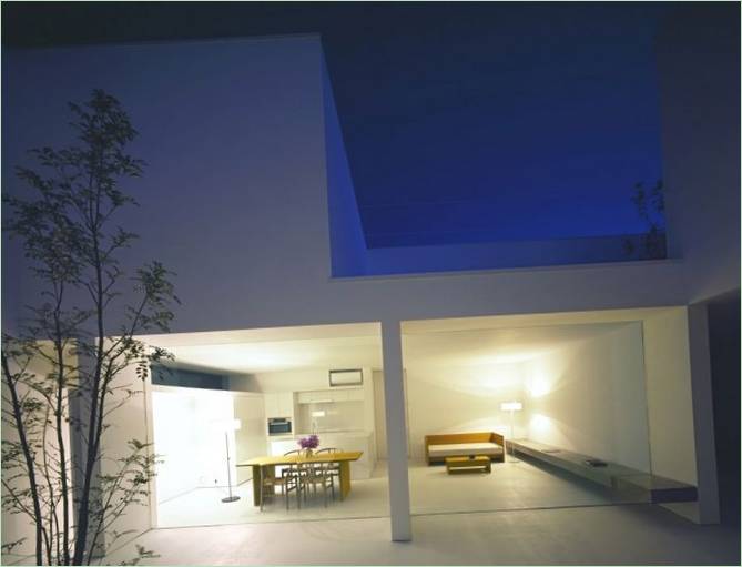 Panoramavinduer i White Cave House