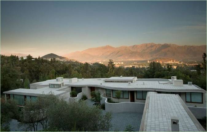 Lo Curro-residensen af Peñafiel Arquitectos, Santiago, Chile