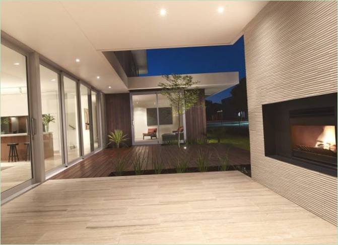 Courtyard California House