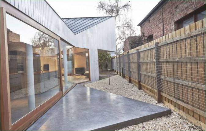 Bow House hegn
