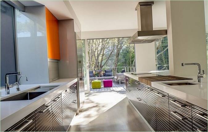Renoveret sommerhus i det maleriske Californien af Mark Brand Architecture