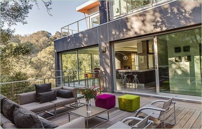 Et renoveret sommerhus i et malerisk hjørne af Californien af Mark Brand Architecture