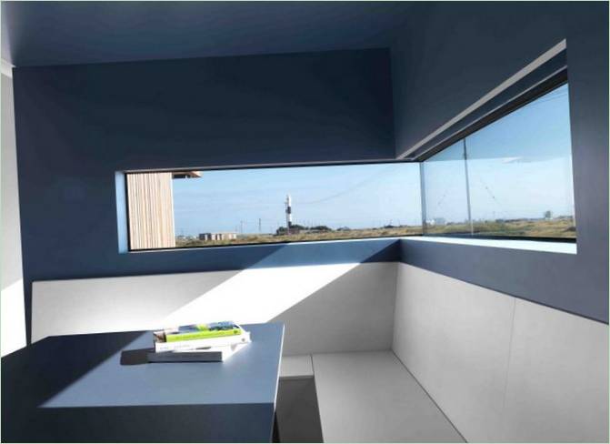 Spisestuen i et moderne landsted i Pobble House