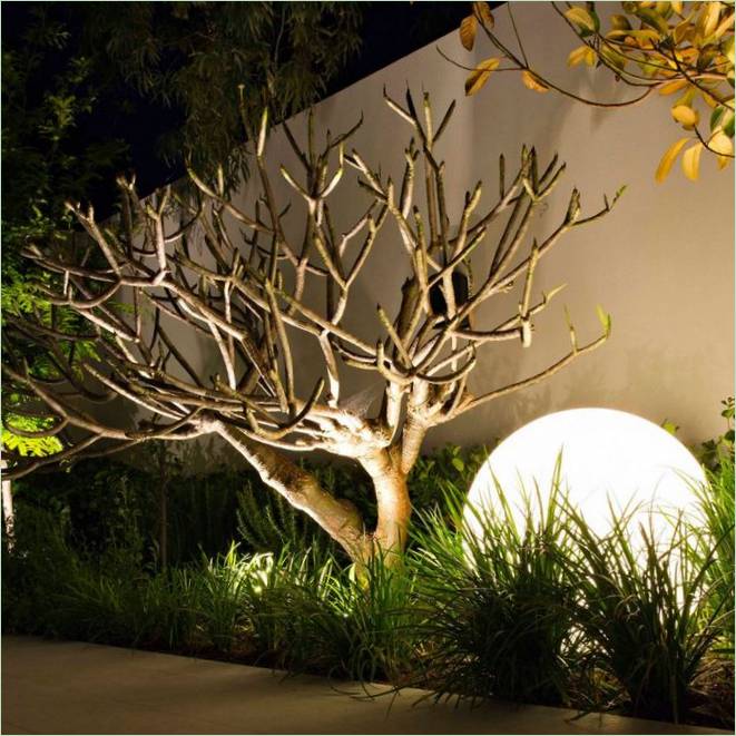 Et hjem med et sofistikeret landskabsdesign af Tim Davies Landscaping, Perth, Australien