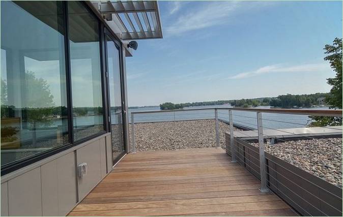 Indretning af boligen: Åben terrasse på første sal